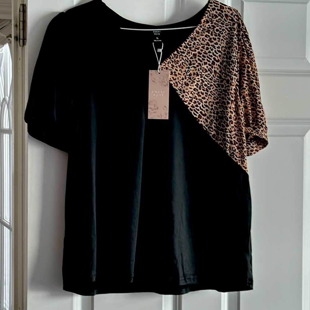Brand new adorable top